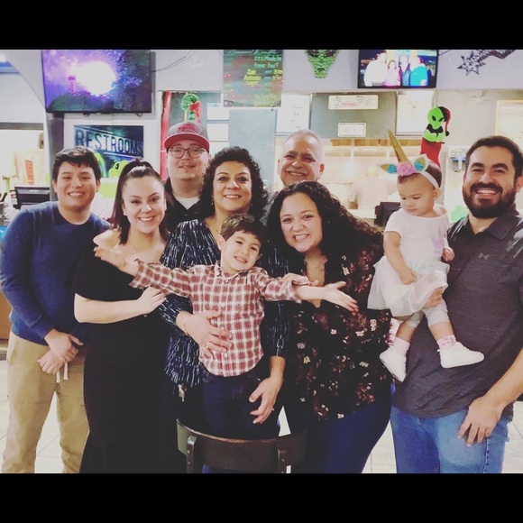 Meet your Posher, Ashley & Nick - Picture 2 of 8